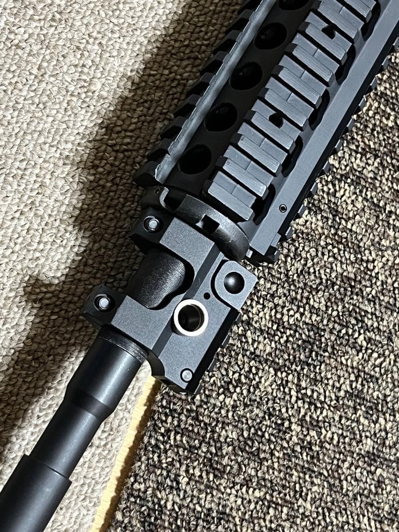 SR-16 メタルレシーバー電動ガン　東京マルイベース