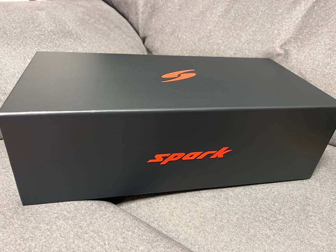 ミニカー 1/18 Mercedes-AMG spark