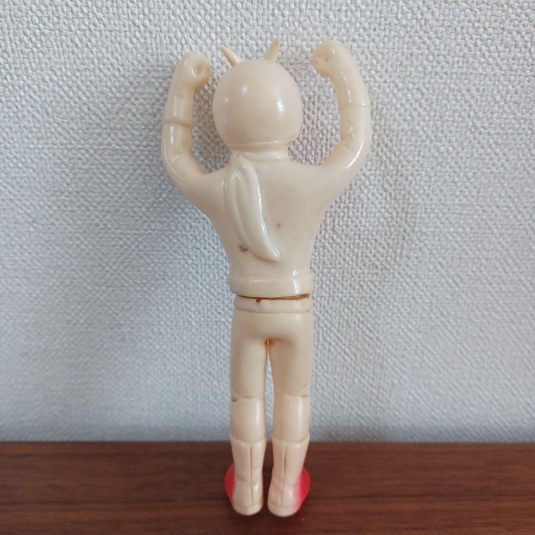 無版権　パチもの「仮面ライダーX」風のアイボリー色の希少ソフビフィギュア