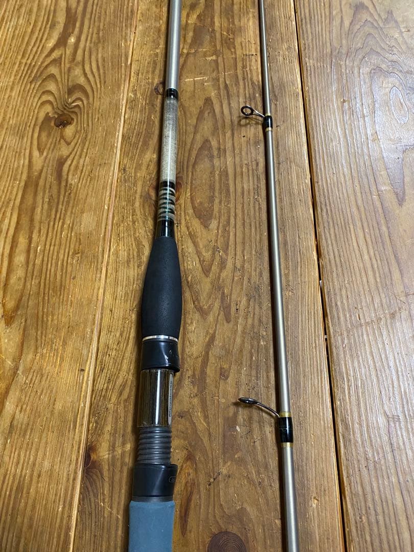 【最終価格】✴︎MEGABASS XOR independence ✴︎IR-83L