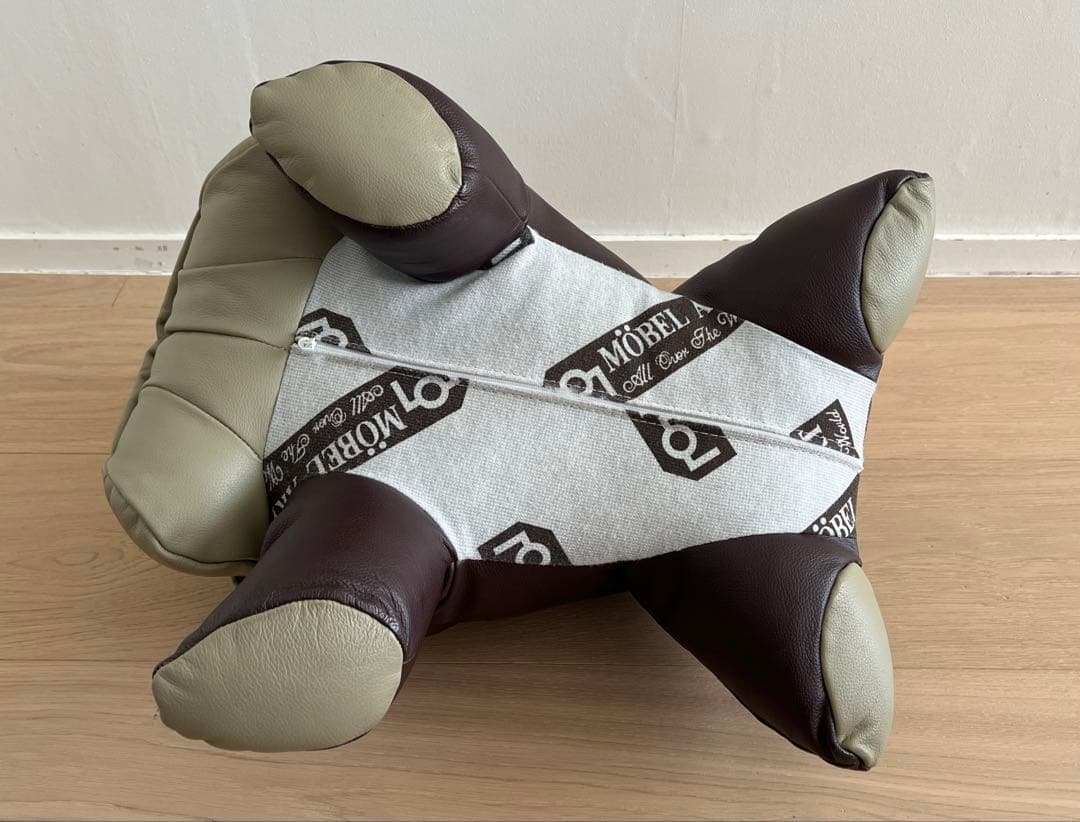 ブルドッグ　レザー　ぬいぐるみ