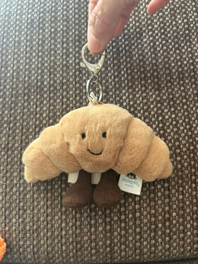 新品　ジェリーキャット　クロワッサン　パン　キーホルダー　バッグチャーム　正規品