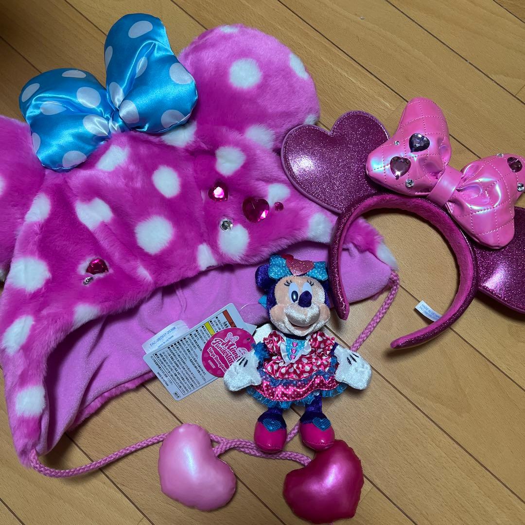 ミニー　パルパルーザ　ぬいぐるみバッチ・ファンキャップ・カチューシャセット
