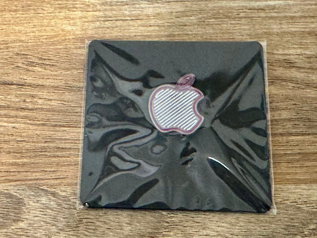 アップルストア オープン記念 ピンバッジ ノベルティ 限定