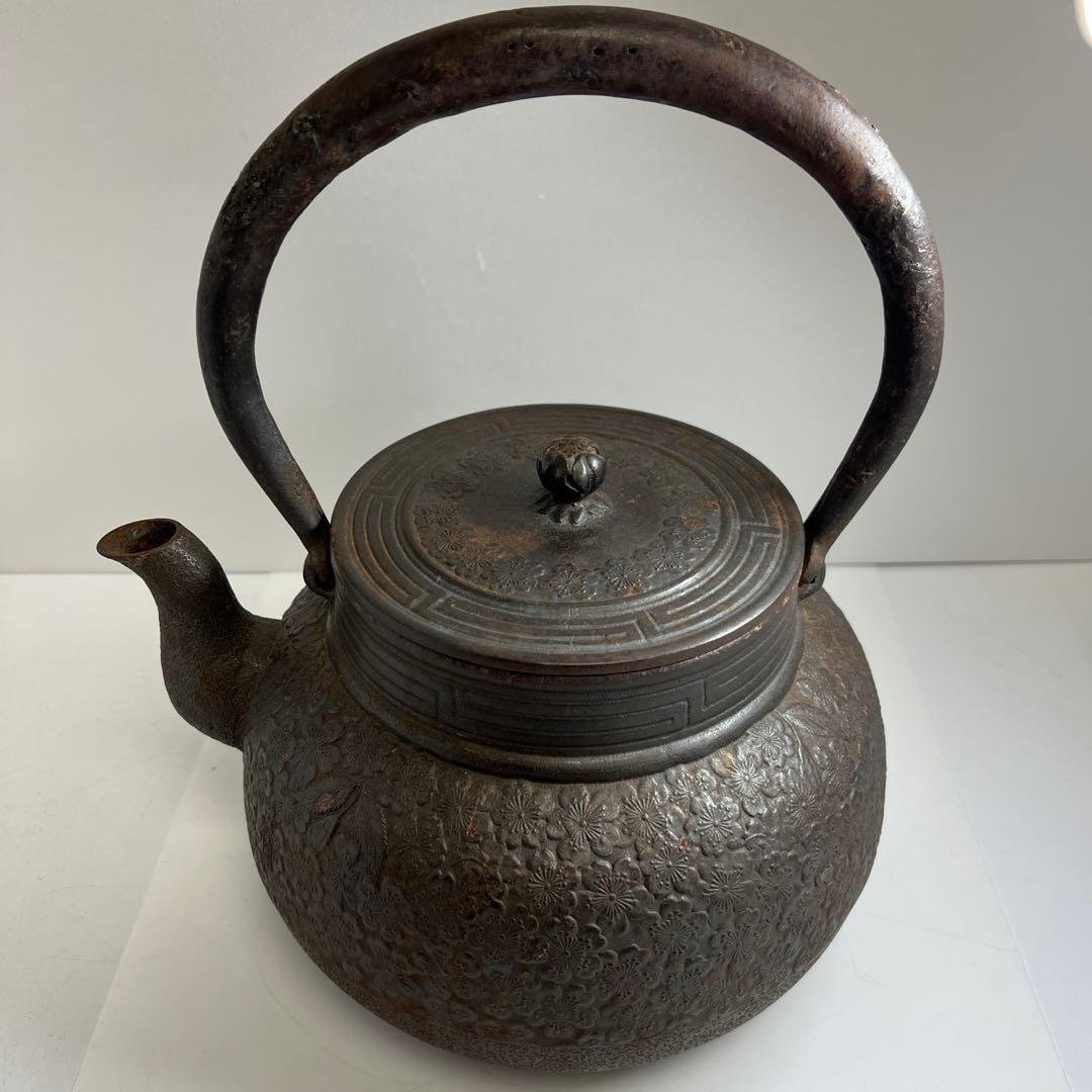 南部鴻栄堂造　桜尽鉄瓶　4833g 高さ35㎝　東な7-1213①