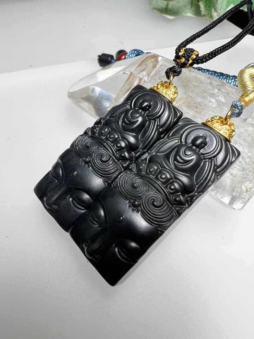 和田玉観音様彫り紐ネックレス❣️ 至高の慈悲　願望成就・開運・健康長寿