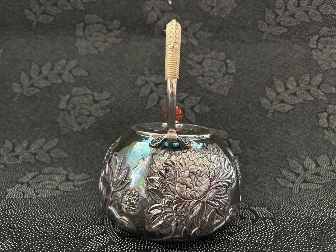 ととろ 銀瓶2点