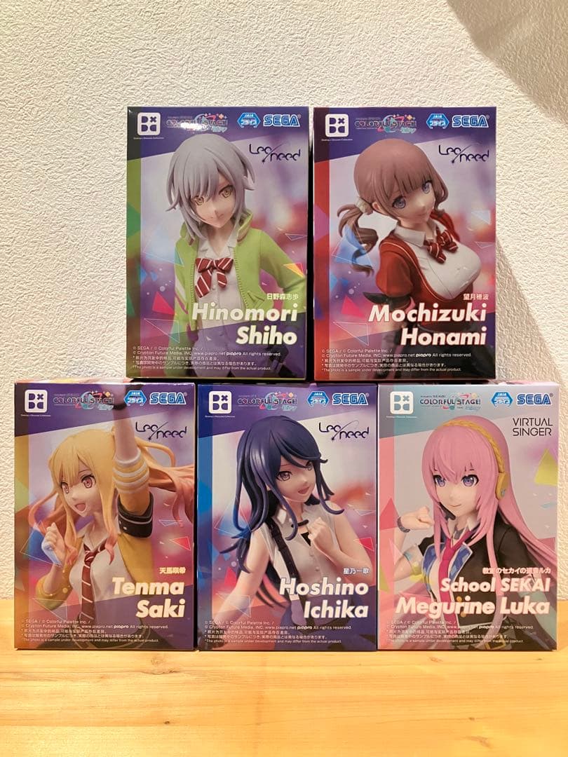 プロセカ　全メンバー26体コンプ＋劇場版ミク2体 フィギュア セット売り