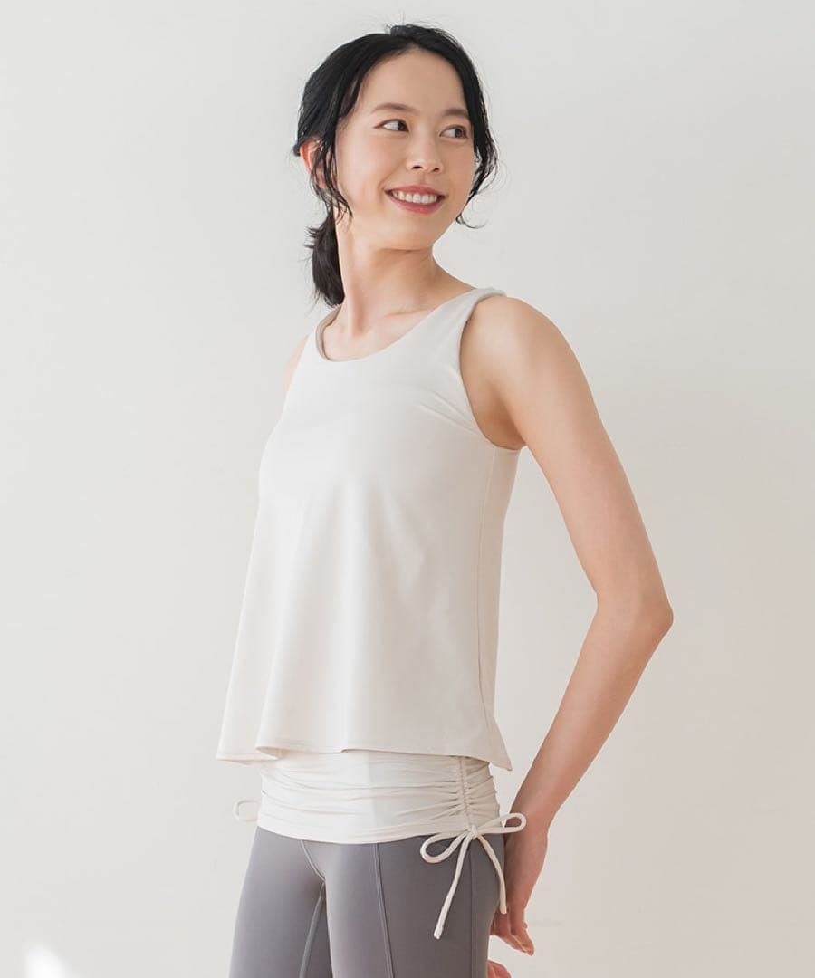 【新品未使用】SUKALAカバーフレアタンクトップSサイズ アイボリー