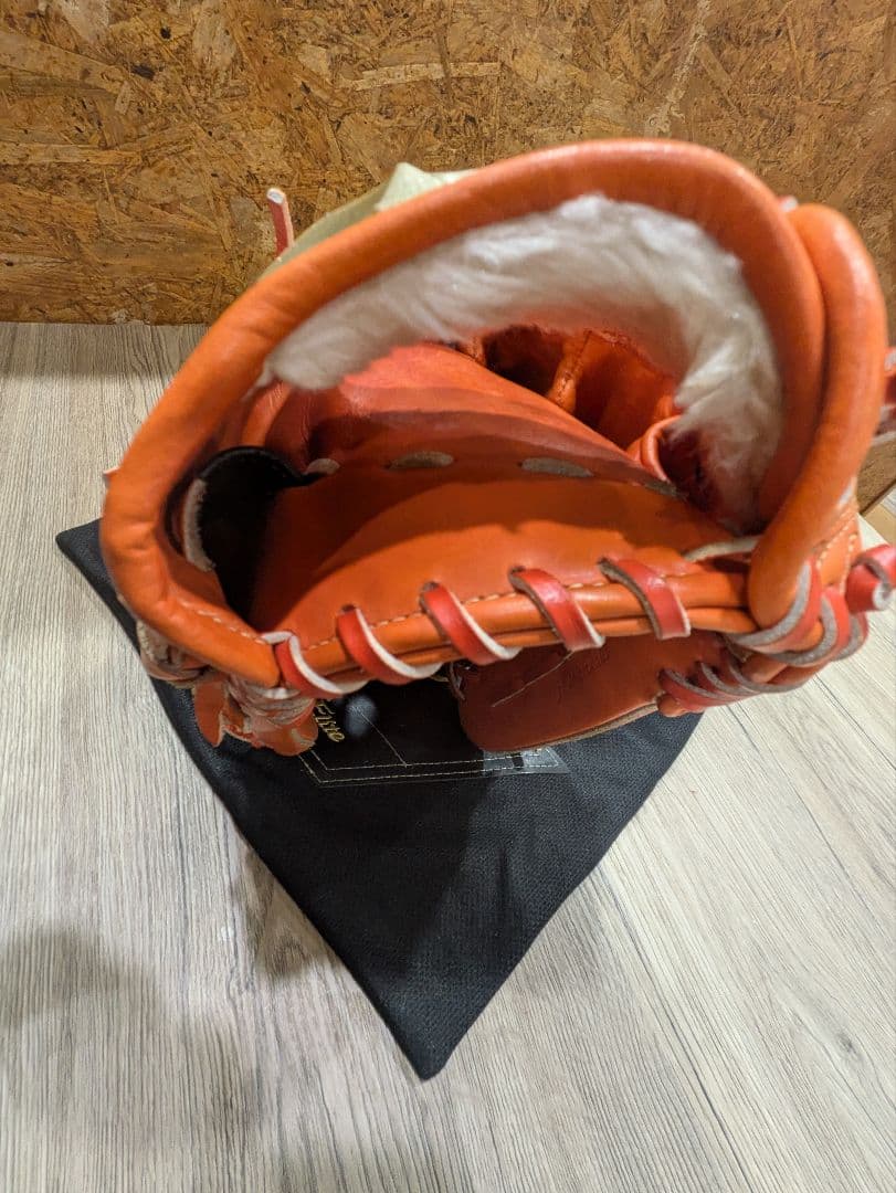 【即戦力】ミズノ　グローバルエリート 軟式用　左投げ用　グラブ　　一般　部活