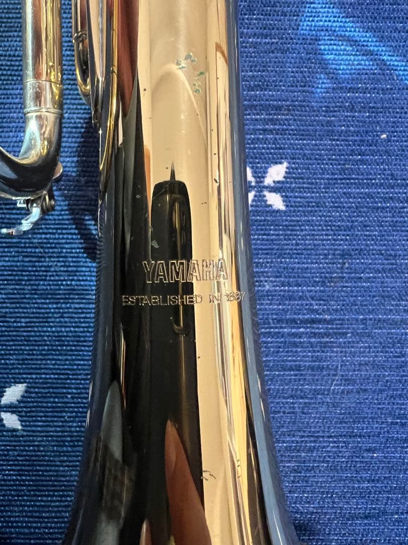 ヤマハトランペット　YTR-1335 ケース付き