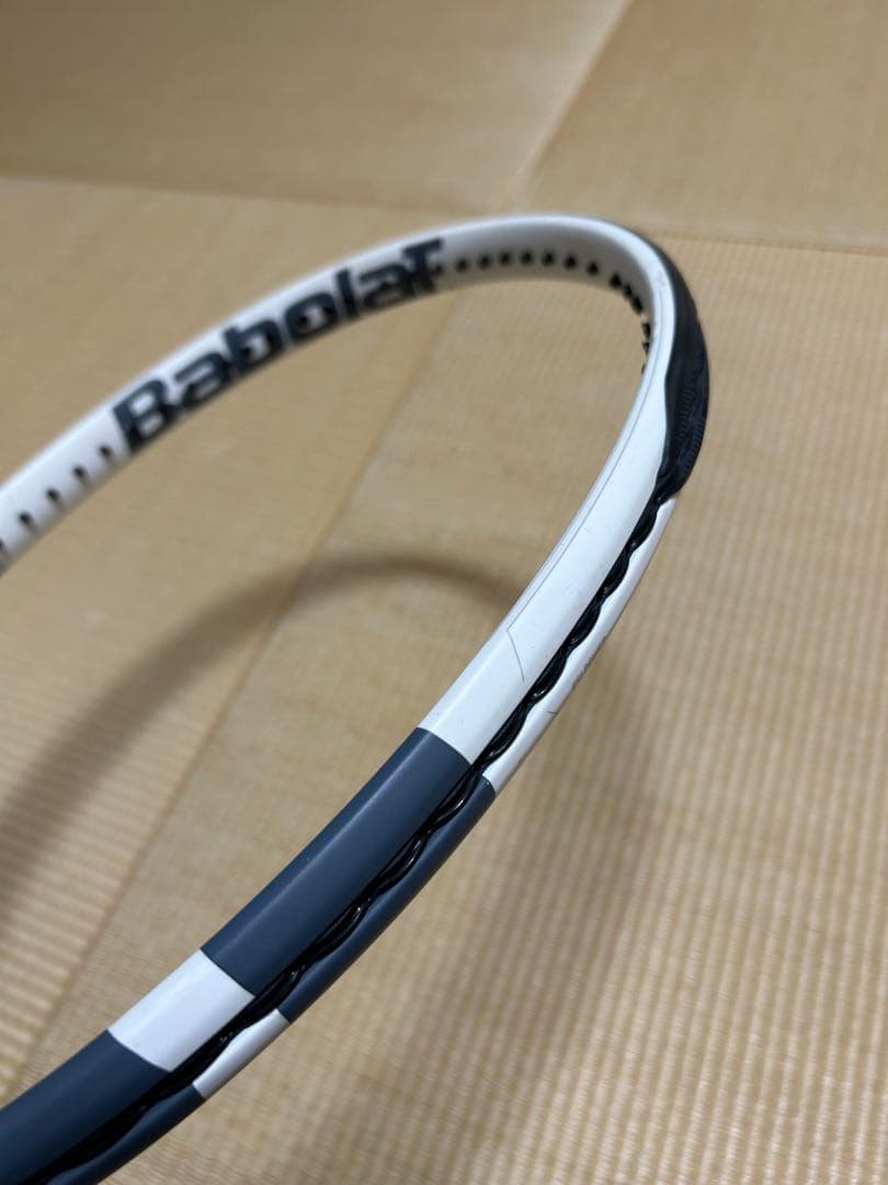 割引　バボラ　テニスラケット　ピュアストライク100 グリップ3