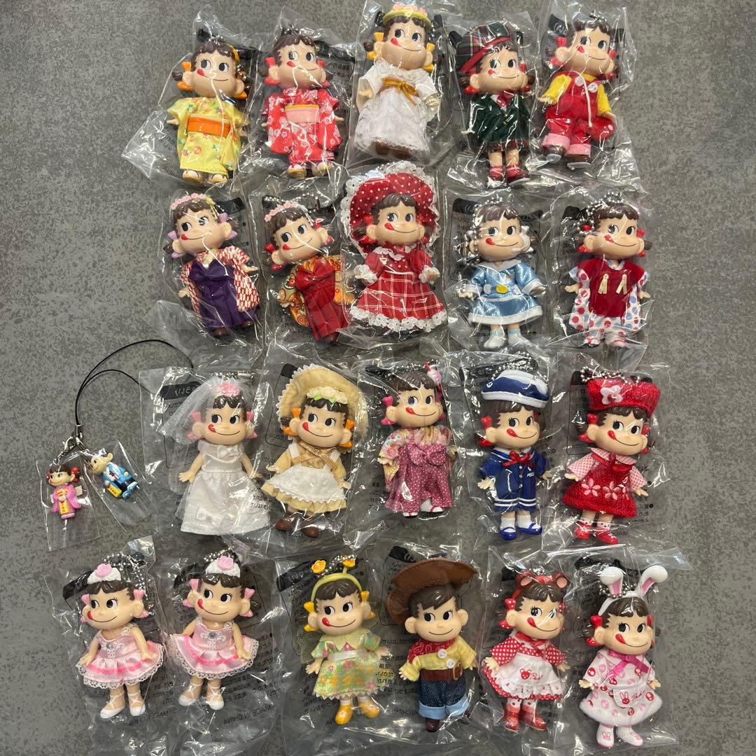 【新品未使用】不二屋　プリティペコちゃん＆アイドルペコちゃん 各10種類コンプ