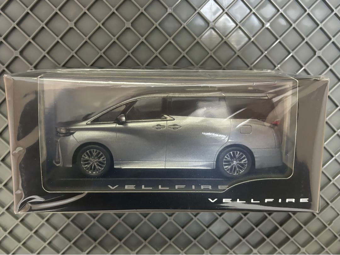 2. ヴェルファイア カラーサンプル プレシャスメタル 新型　250126発売