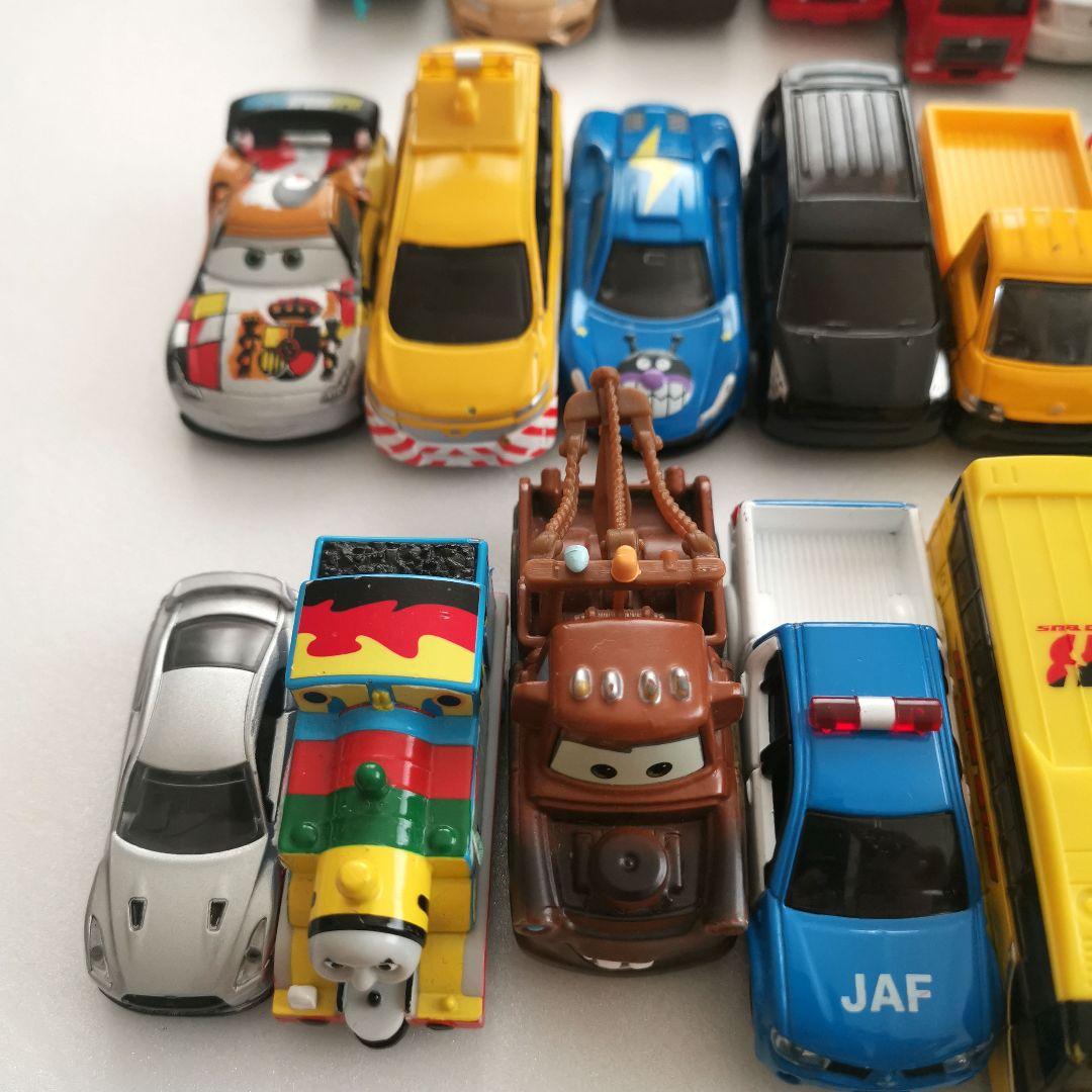 トミカミニカー95台・駐車場