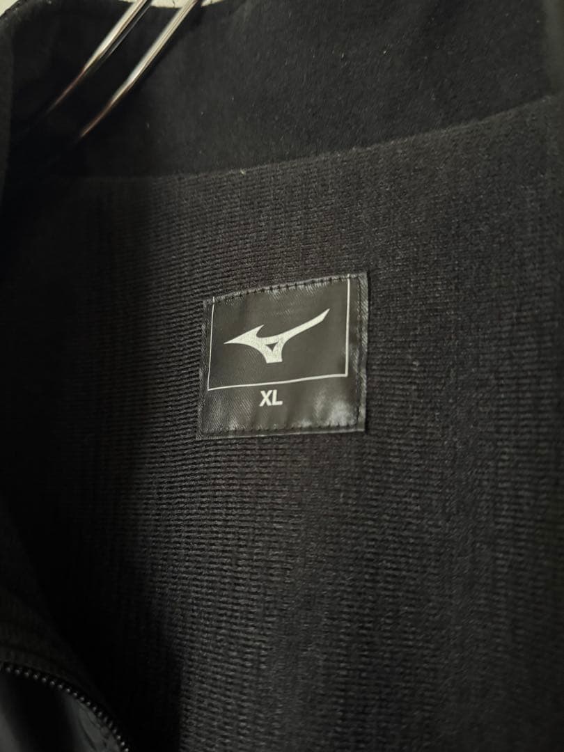 MIZUNOミズノ　トレーニングウェア上下セット　ブラック　ゴールド