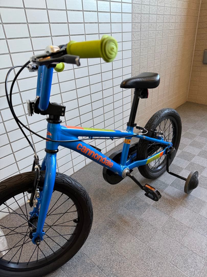 【都内受渡し希望】キャノンデール　子ども用自転車 16インチ 補助輪付き
