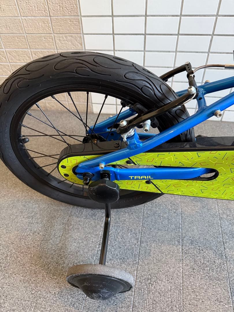 【都内受渡し希望】キャノンデール　子ども用自転車 16インチ 補助輪付き