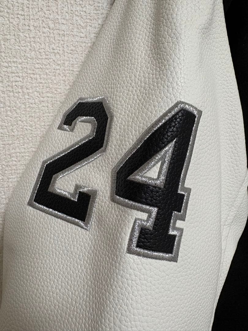 新品未使用★イチャンソプ(BTOB)SNACK UNIV. スタジャン 24