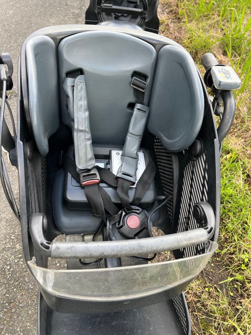名古屋発三人乗り電動アシスト自転車 チャイルドシート付き
