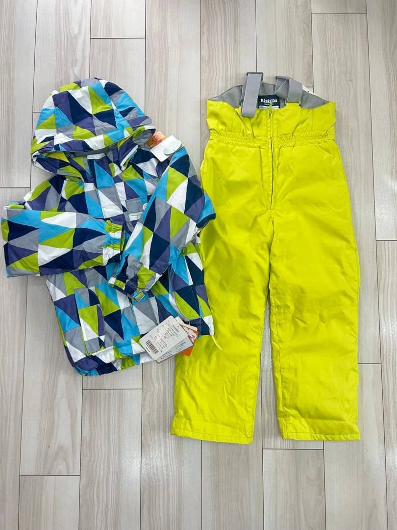 オンヨネ/RESEEDAの子ども用スキーウェア 幾何学模様