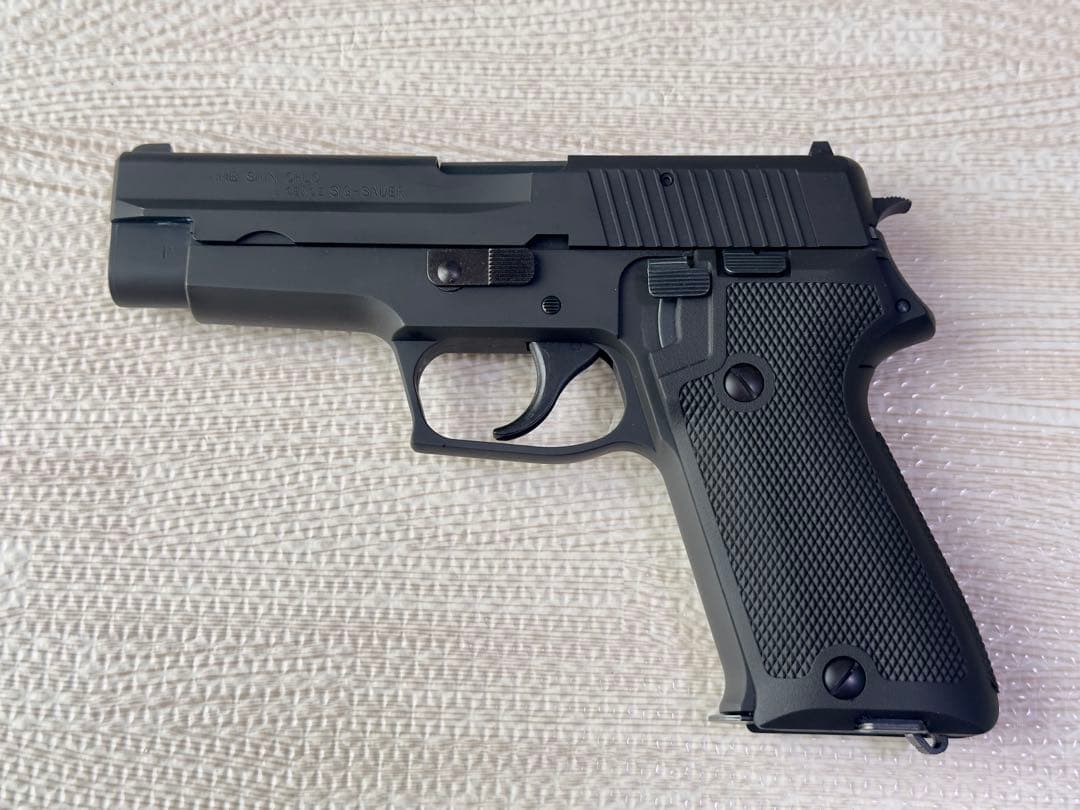 貴重！タナカ SIG P220 航空自衛隊 9mm拳銃 ヘビーウェイトVer.2
