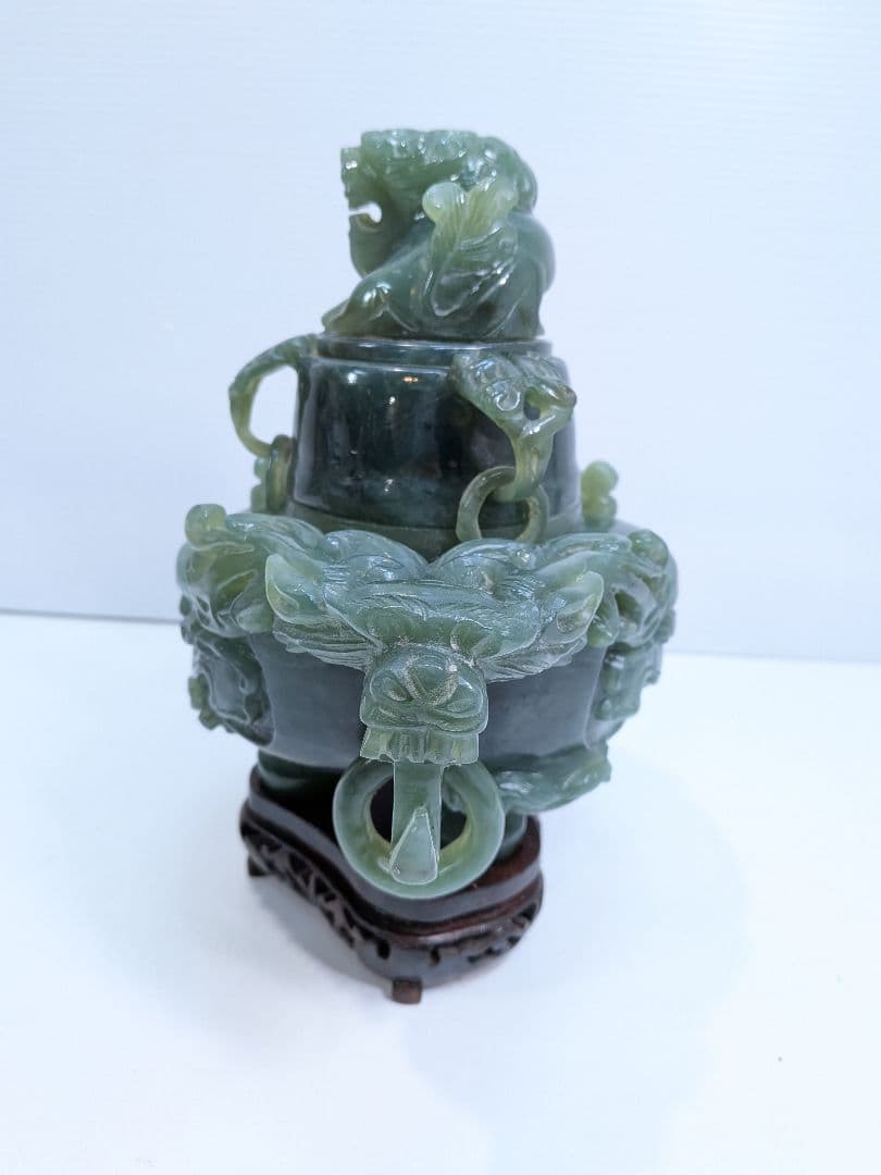P013 中国美術 翡翠 玉石彫刻 龍彫 香炉 唐木台座付 高さ24cm 大振り