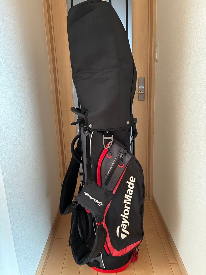 テーラーメイド　キャディバッグ　スタンド型
