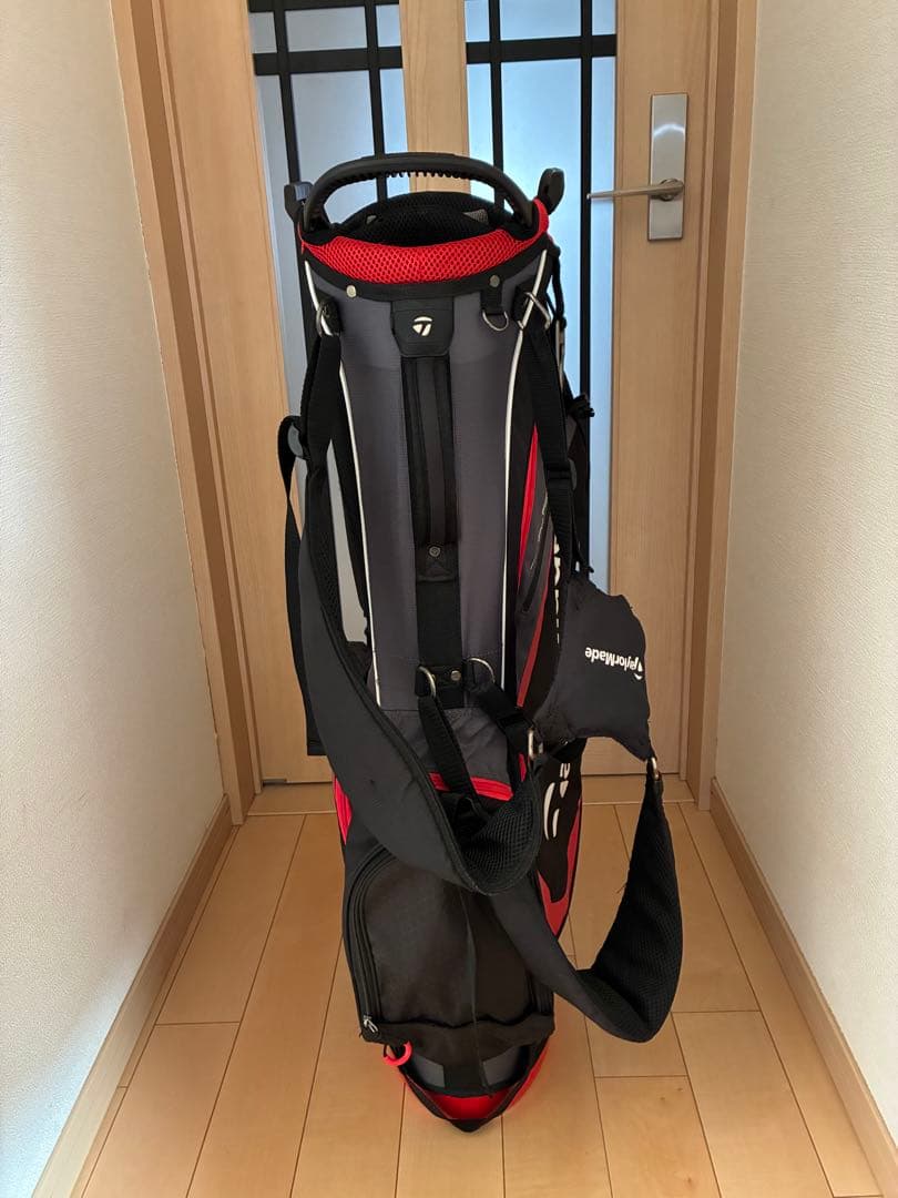 テーラーメイド　キャディバッグ　スタンド型