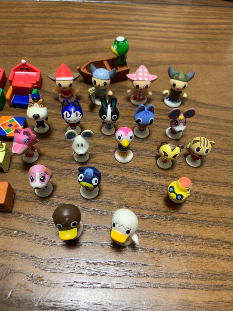 どうぶつの森+森をつくろう！フィギュア　まとめ売り　おまけ付き