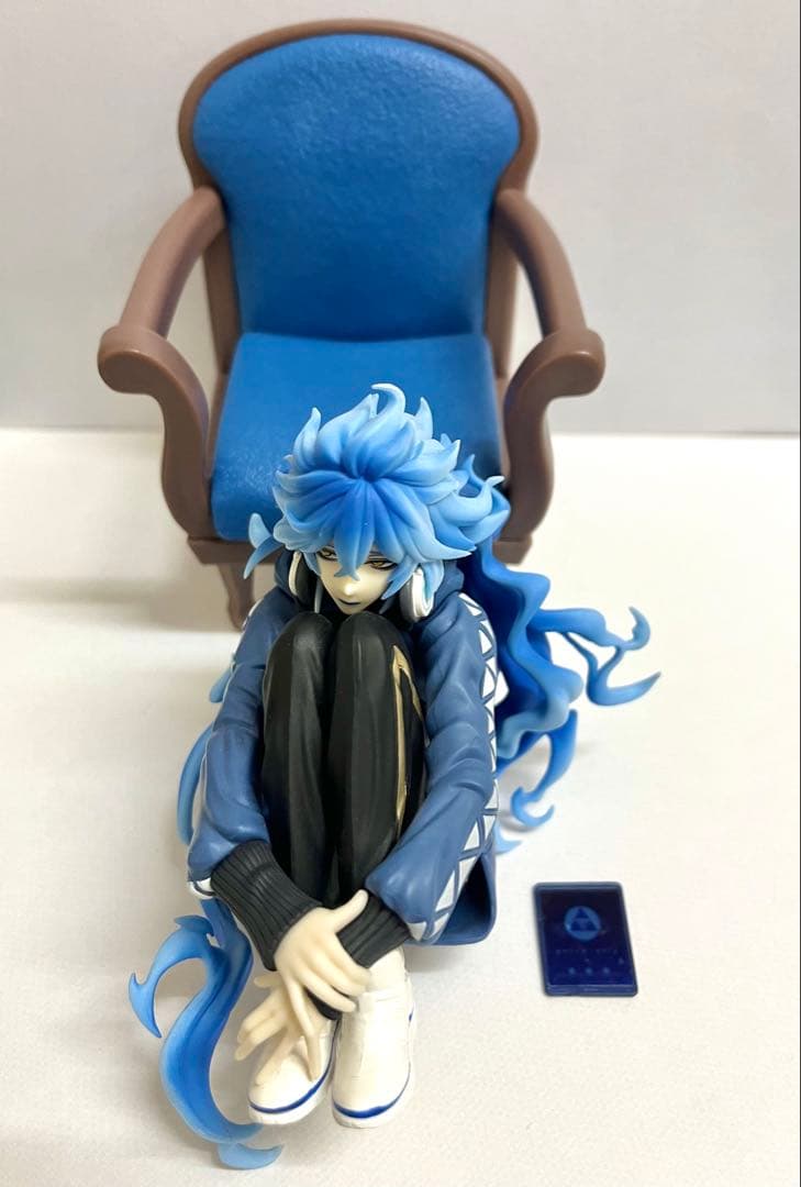 ツイステ　イデア　フィギュア