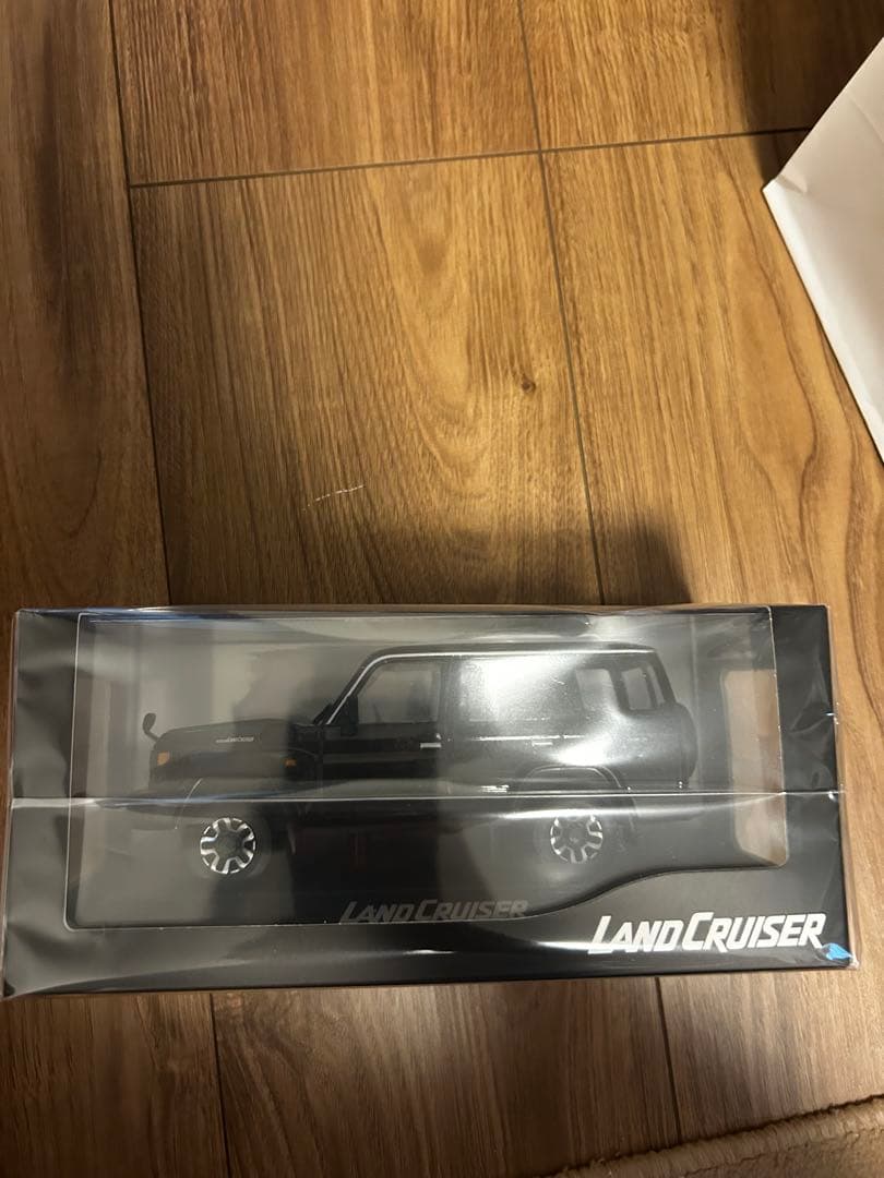トヨタ ランドクルーザー70 1/30 ブラック