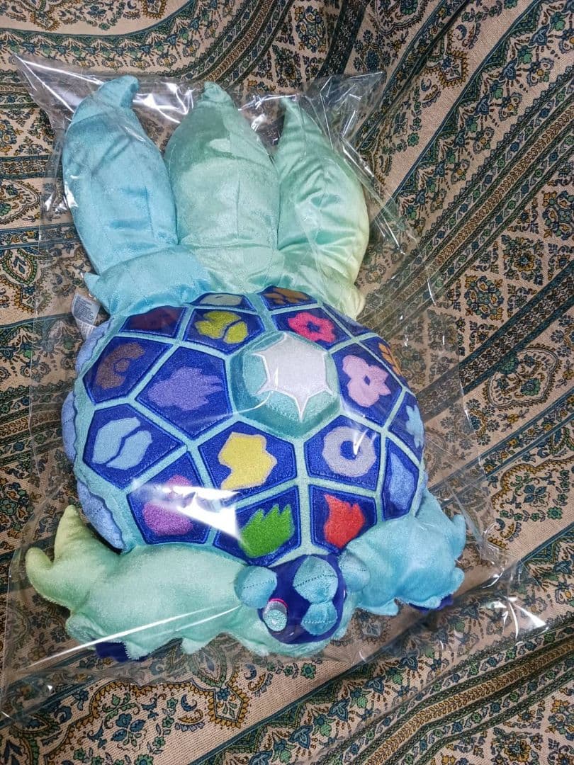 ポケモンセンター　テラパゴス　ぬいぐるみ