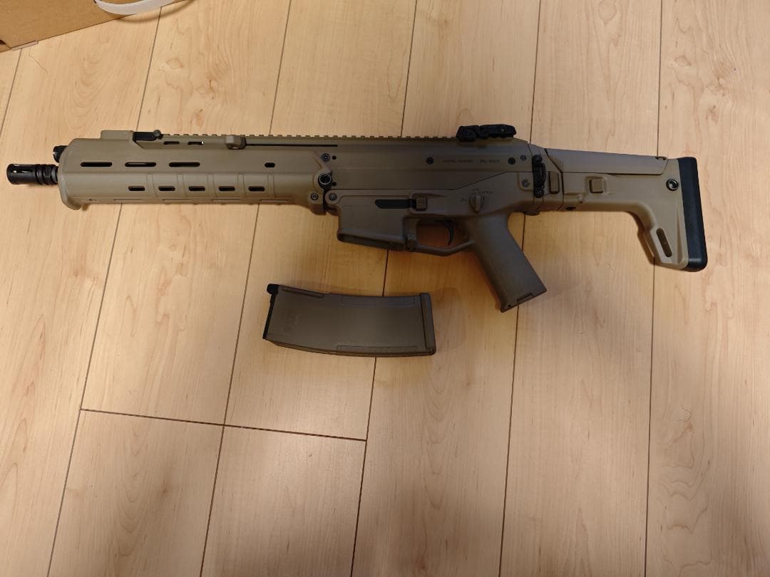 KSC MASADA CQB TAN ガスブローバック