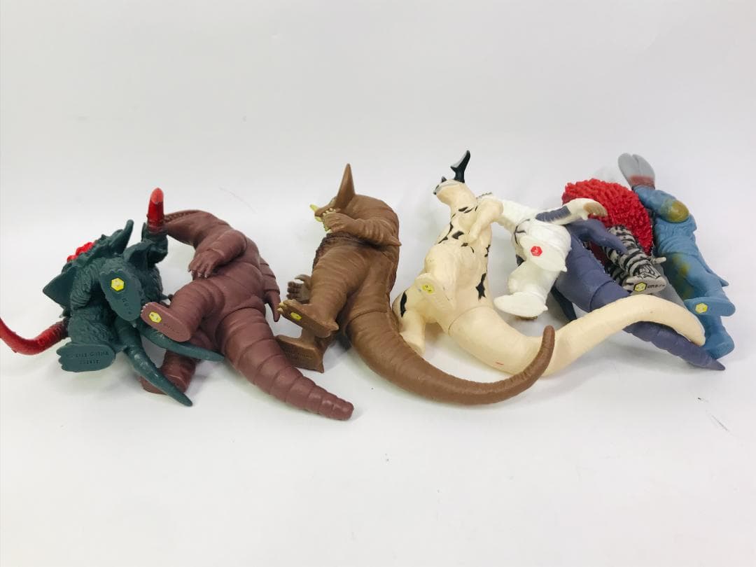 ウルトラマンギンガ　DXギンガスパーク　ウルトラ怪獣500 ライブサイン ソフビ