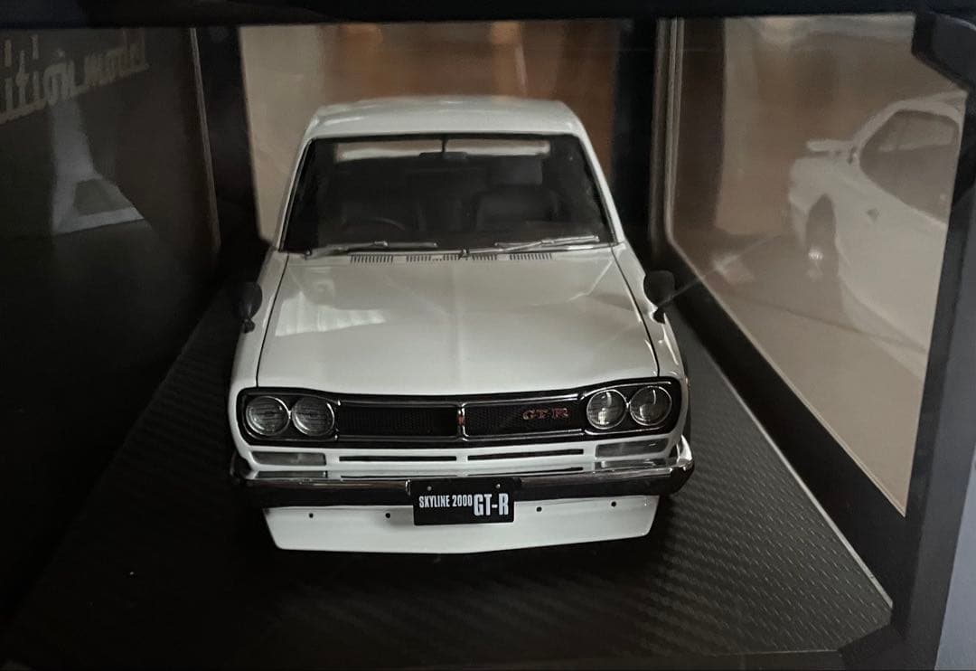 ミニカー IG3235 1/18 Nissan Skyline 2000 GT-R