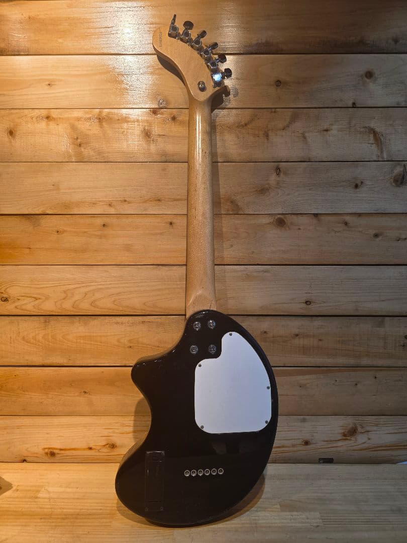 ZO-3 ブラック　FERNANDES　アンプ内蔵ギター