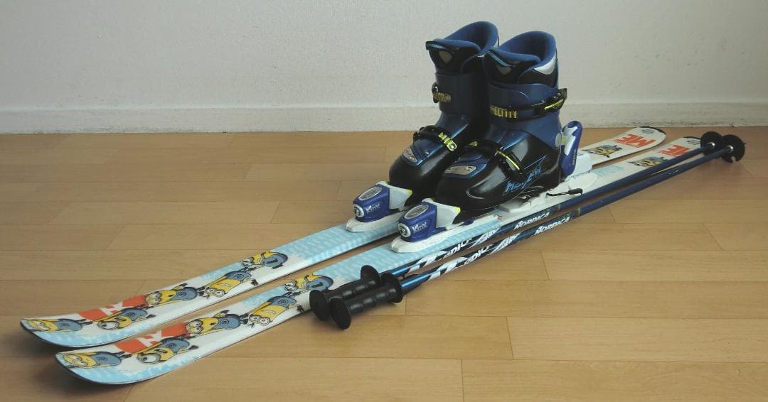 ■■送料無料■ジュニア用スキーフルセット■板140靴24■WAX済■ミニオン■■