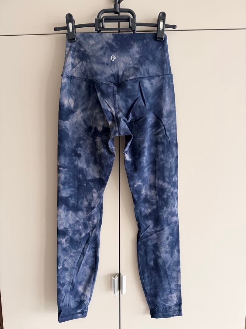 新品未使用 ルルレモン　アライン パンツ ハイウェスト　ランニング ヨガレギンス