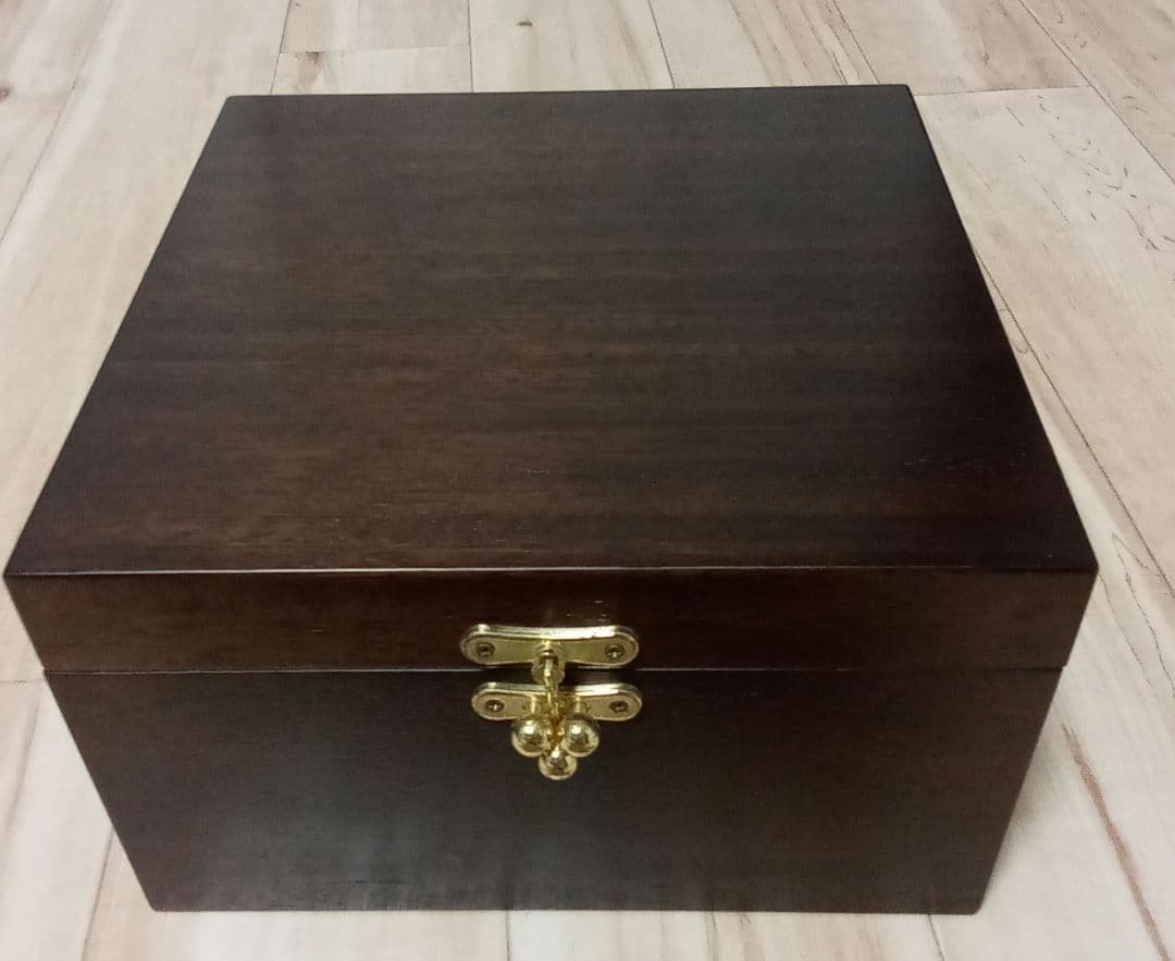 リバプールヨーロッパチャンピオンズリーグ優勝記念　カールスバーグマグカップ木箱入