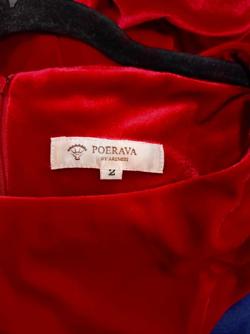 AREMITI　 フラダンスドレス　 現行品 　数回着用　美品