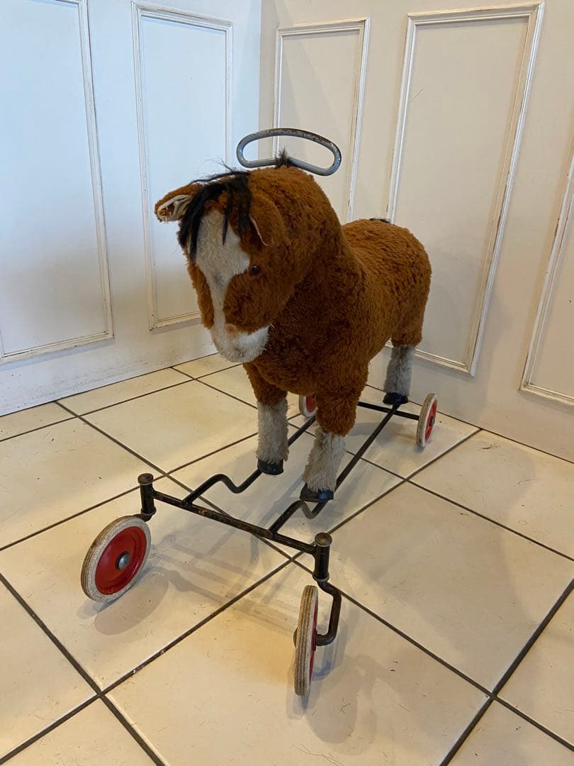 Steiff  Horse on wheels  シュタイフ　ホースオンホイール