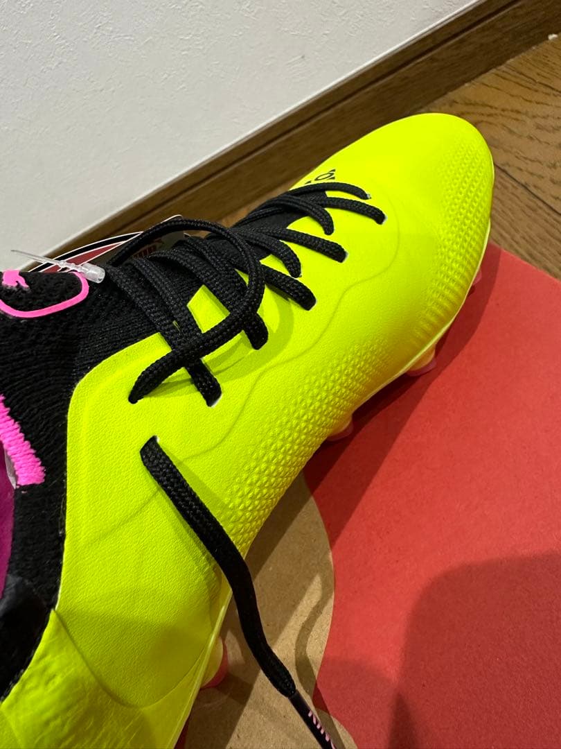 PUMA キング アルティメット HG/AG 25.5CM