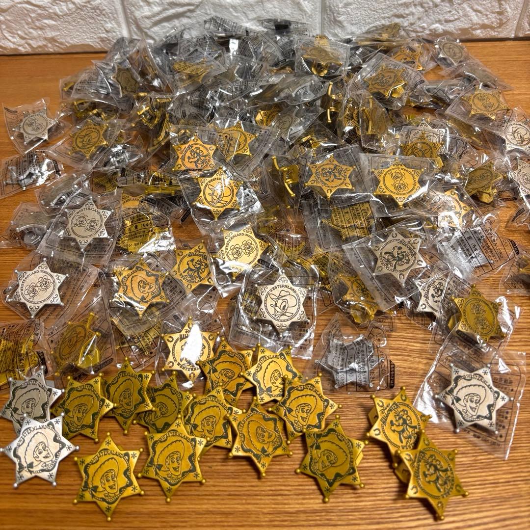 バラ売り可 ディズニー シューティングギャラリー 保安官バッジ 116点