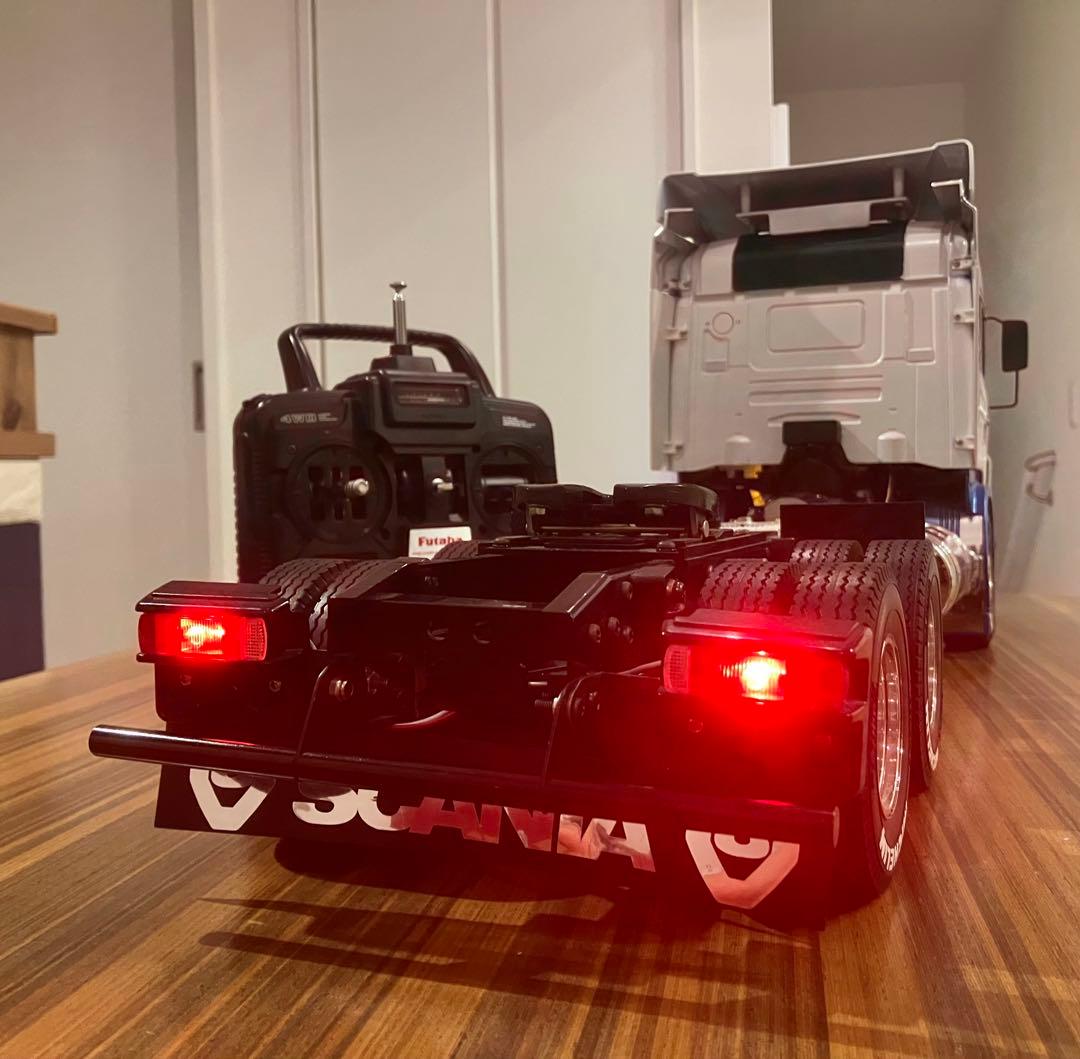 タミヤ 1/14フォードエアロマックス→スカニアスワップ