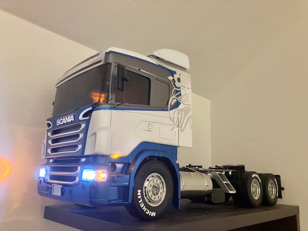 タミヤ 1/14フォードエアロマックス→スカニアスワップ