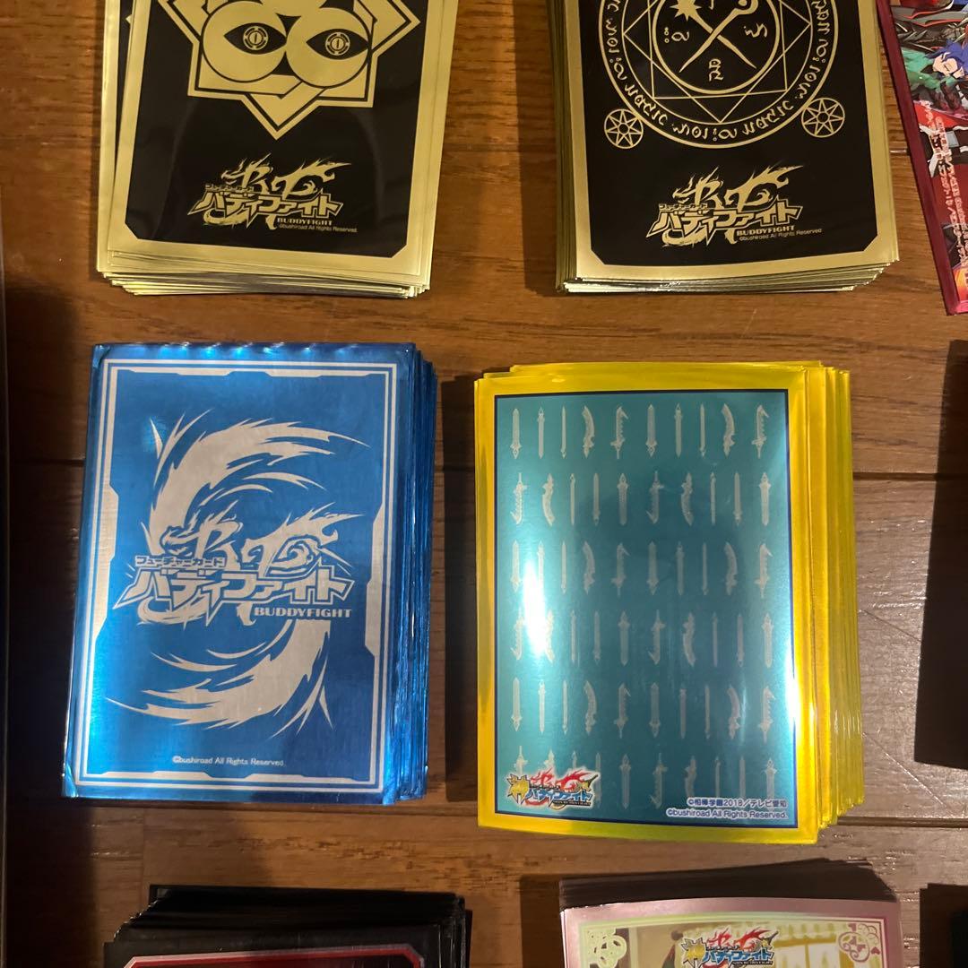 t*a様 バディファイト　引退品　激レアスリーブ　カード等多数
