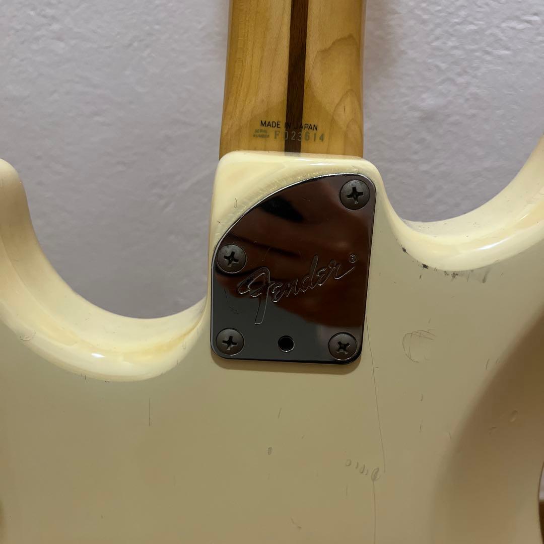 Fender Japan Stratocaster ミディアムスケール