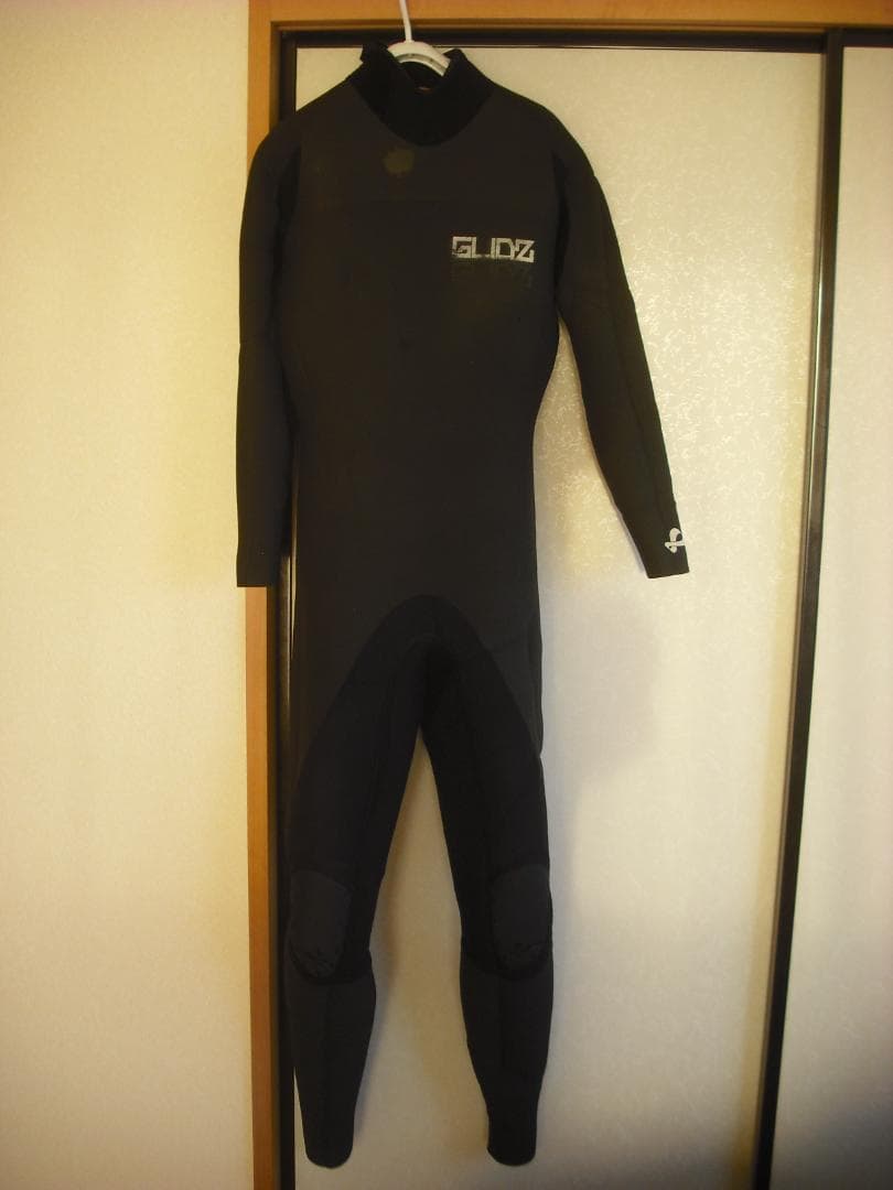 【まだ新しめ】GLIDZ（グライツ）セミドライウエットスーツ（フルスーツ）M相当