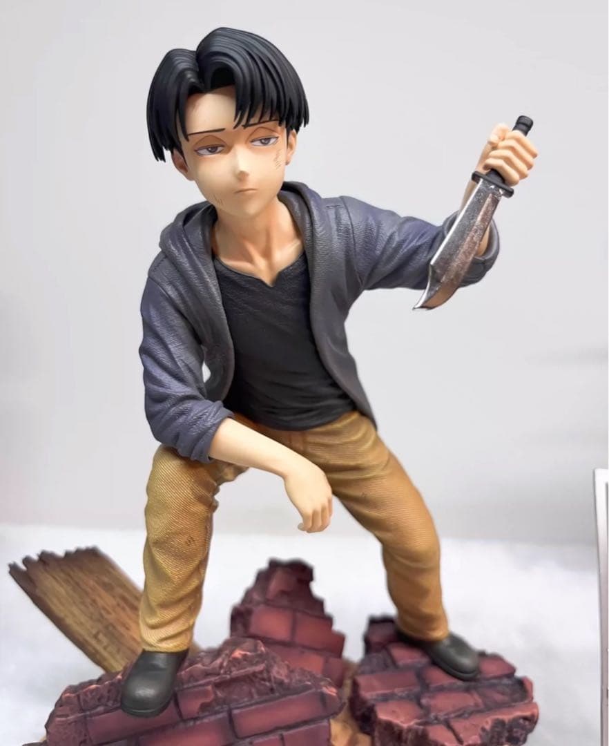 進撃の巨人 リヴァイ・アッカーマン ガレージキット ガレキ スタチュー①